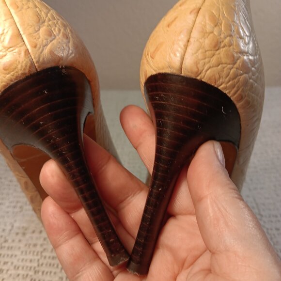 Ann Taylor women's beige leather croc embossed peep toe high heel shoes sz 9.5 M - Picture 7 of 13